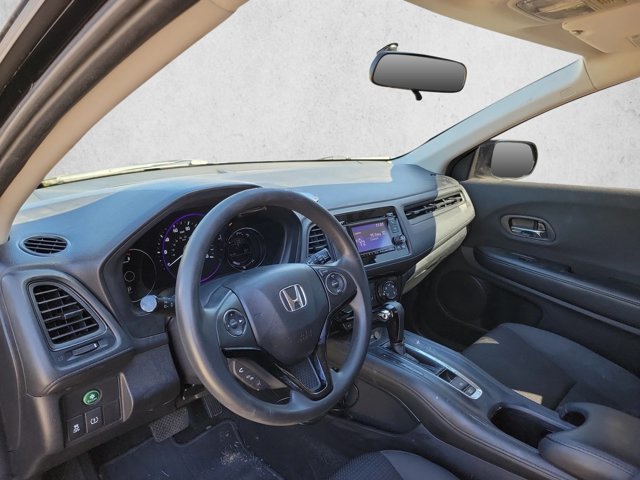 Used 2019 Honda HR-V LX image 3