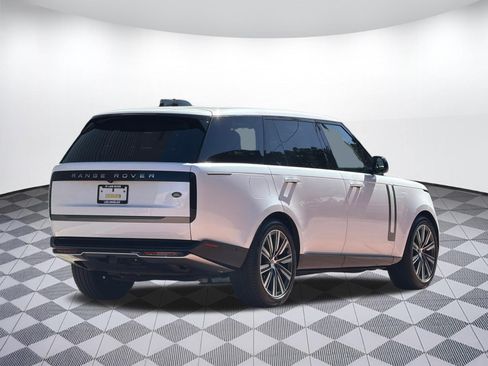 Used 2023 Land Rover Range Rover Long Wheelbase SE AWD/4WD image 9