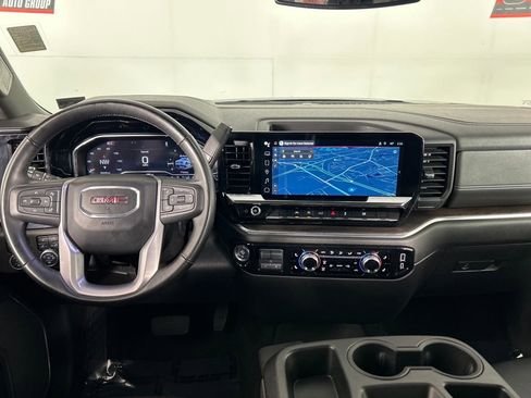 Used 2025 GMC Sierra 1500 SLT image 21