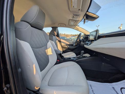 Used 2022 Toyota Corolla LE w/ LE Convenience Package image 38