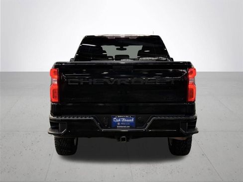 Used 2022 Chevrolet Silverado 1500 Custom w/ LPO, Dark Essentials Package AWD/4WD image 11