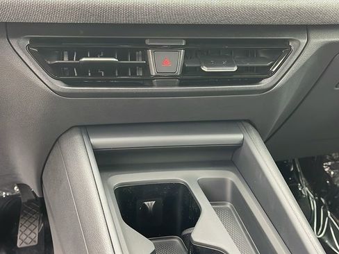 Certified 2025 Volkswagen Tiguan S FWD image 21