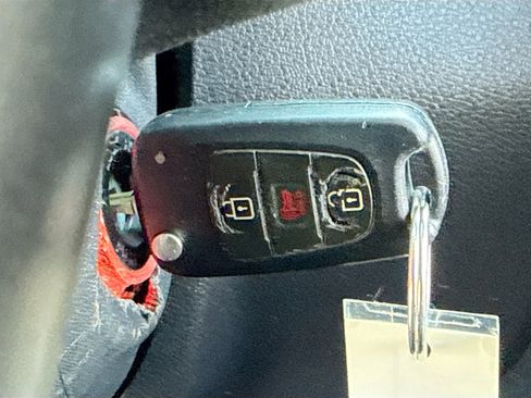 Used 2013 Kia Soul + w/ Audio Pkg image 8