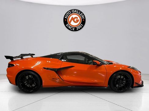 Used 2026 Chevrolet Corvette Z06 RWD image 2