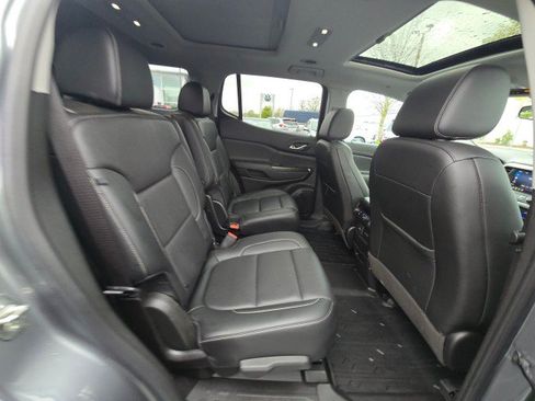 Used 2021 GMC Acadia SLT w/ Elevation Edition AWD/4WD image 15
