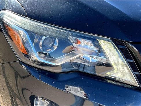 Used 2018 Nissan Pathfinder SL w/ Midnight Edition Package AWD/4WD image 32