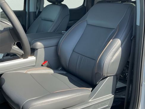 New 2025 Ford F250 Lariat w/ Lariat Ultimate Package image 30