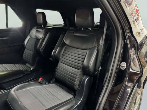 Used 2025 Ford Explorer ST-Line w/ Premium Package RWD image 23