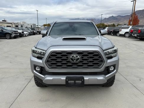 Used 2020 Toyota Tacoma TRD Sport 4x4 4dr Double Cab 5 image 8