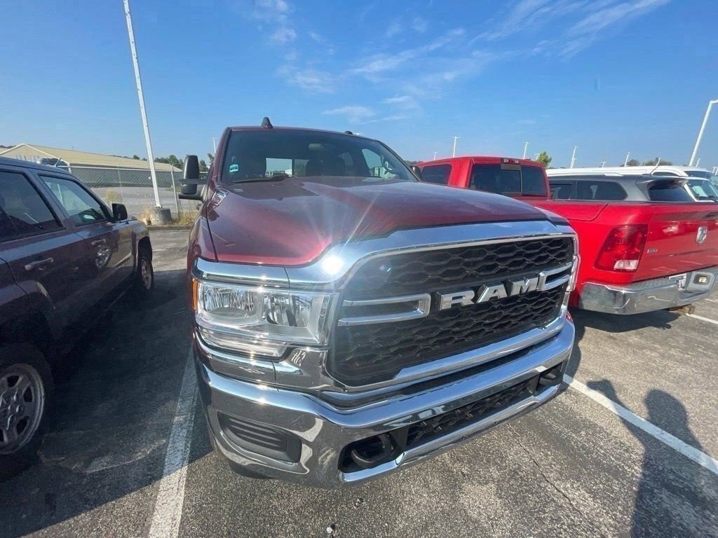 Used 2024 RAM 2500 Tradesman w/ Chrome Appearance Group AWD/4WD image 5