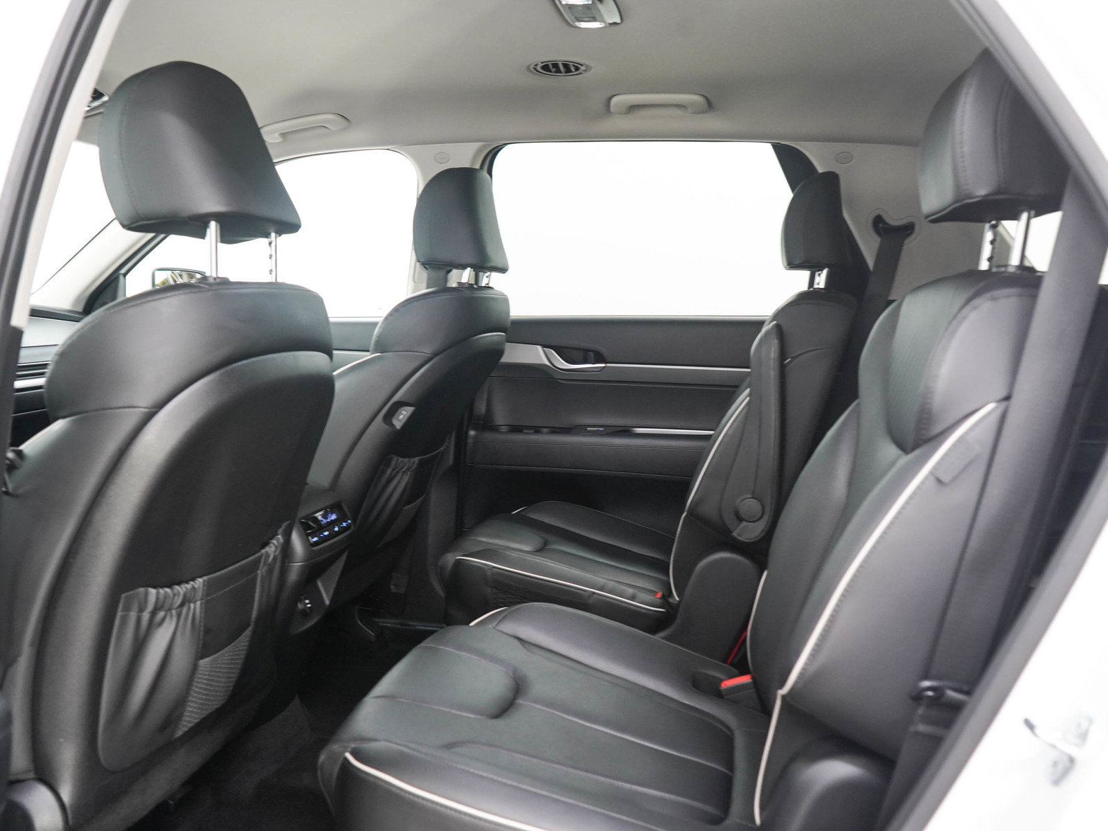 Used 2023 Hyundai Palisade SEL AWD/4WD image 16
