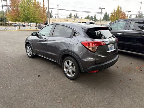 Used 2016 Honda HR-V EX image 3
