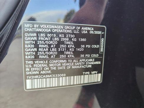 Used 2021 Volkswagen Atlas SE w/ Towing Package image 26