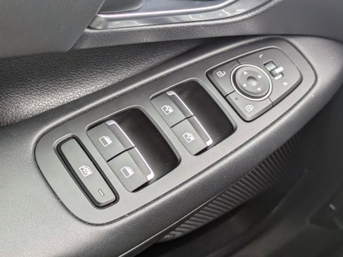 Used 2020 Hyundai Sonata SEL w/ Cargo Package image 12