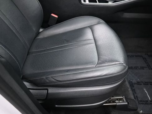 Used 2022 Kia Sorento EX w/ Panoramic Sunroof Package FWD image 46