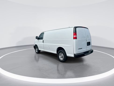Used 2020 Chevrolet Express 2500 w/ Driver Convenience Package RWD image 7