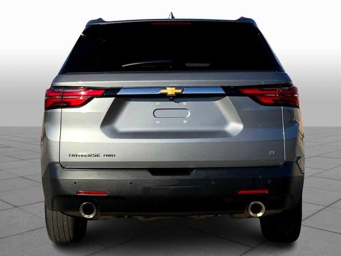 Used 2023 Chevrolet Traverse LT image 4