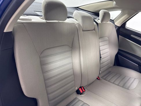 Used 2018 Ford Fusion S image 23