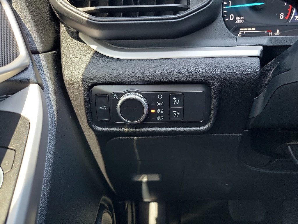 Used 2021 Ford Explorer XLT RWD image 16