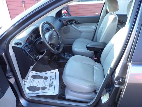 Used 2006 Ford Focus SES image 7