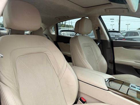 Used 2014 Maserati Quattroporte GTS RWD image 34