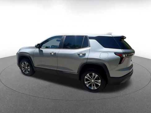 Used 2025 Chevrolet Equinox LT image 10