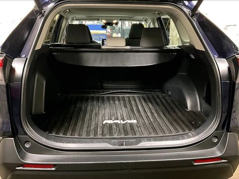 Used 2020 Toyota RAV4 XLE w/ Convenience Package image 32