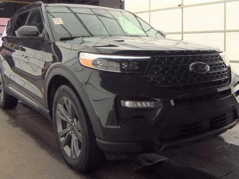 Used 2023 Ford Explorer XLT w/ Equipment Group 202A image 1