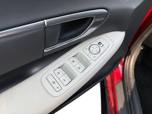 Used 2023 Hyundai Sonata SEL FWD image 25