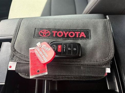 Used 2025 Toyota Tundra SR5 w/ SR5 Convenience Package RWD image 31