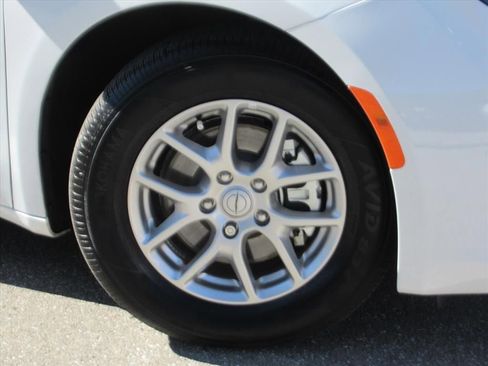 New 2026 Chrysler Voyager LX image 7