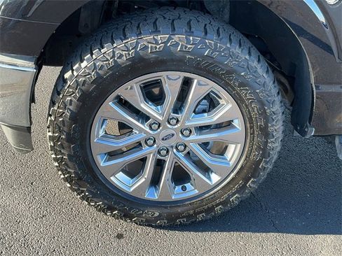 Used 2024 Ford F150 Lariat w/ FX4 Off-Road Package image 9