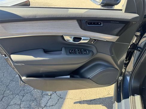 Used 2026 Volvo XC90 T8 Plus w/ Protection Package Premier image 14