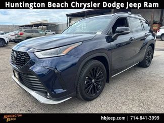 Used 2024 Toyota Highlander XSE FWD video 1