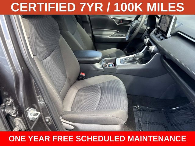 Used 2025 Toyota RAV4 LE AWD/4WD image 9