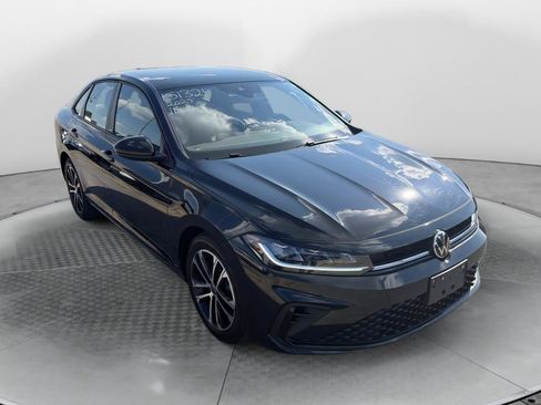Used 2025 Volkswagen Jetta Sport FWD image 1