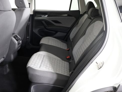 Used 2025 Volkswagen Tiguan S AWD/4WD image 31