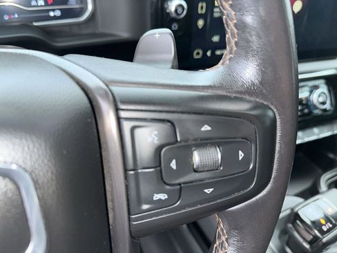 Used 2023 GMC Sierra 1500 AT4 w/ Technology Package image 18