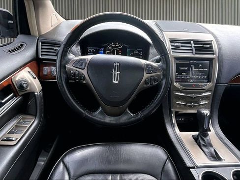 Used 2015 Lincoln MKX AWD w/ Equipment Group 102A image 6