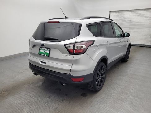 Used 2017 Ford Escape Titanium image 9