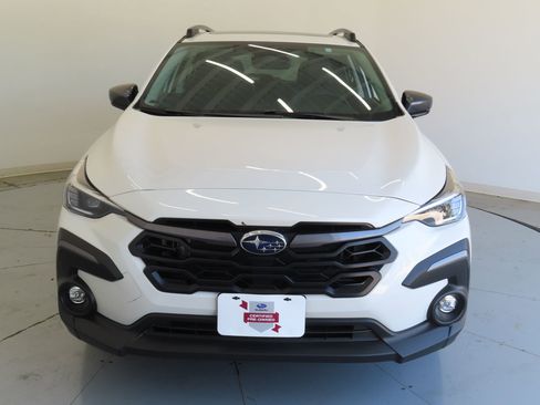 Certified 2025 Subaru Crosstrek 2.5i Limited w/ Crosstrek Mirror Package AWD/4WD image 9