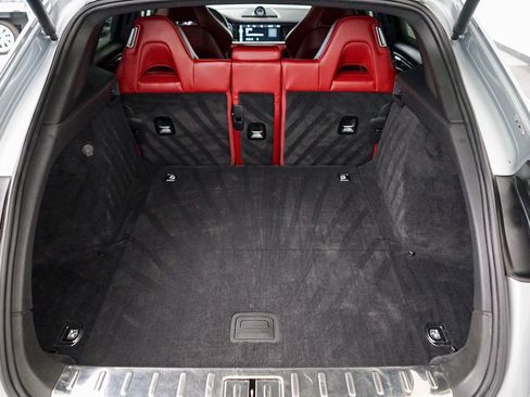 Used 2018 Porsche Panamera 4S image 30