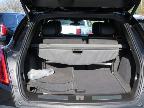 Used 2025 Cadillac XT5 Premium Luxury image 24