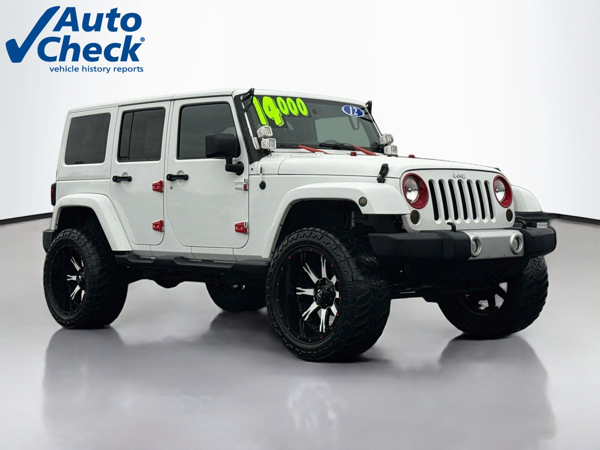 Used 2012 Jeep Wrangler Unlimited Sahara w/ Connectivity Group AWD/4WD image 1