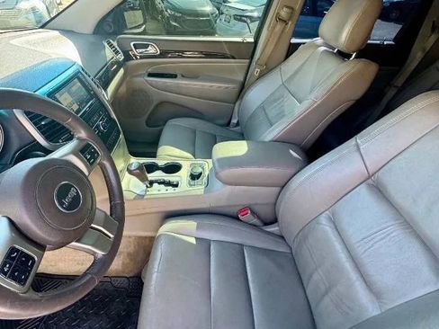 Used 2012 Jeep Grand Cherokee Laredo image 11