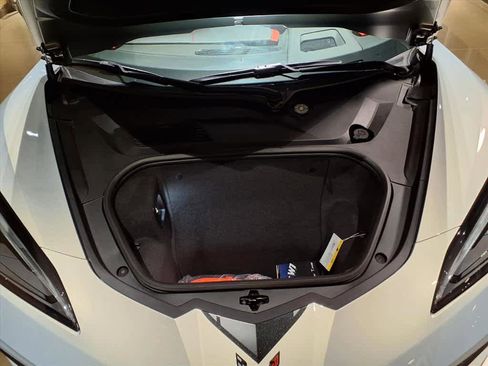 Used 2021 Chevrolet Corvette Stingray Preferred Cpe w/ Z51 Performance Package image 27