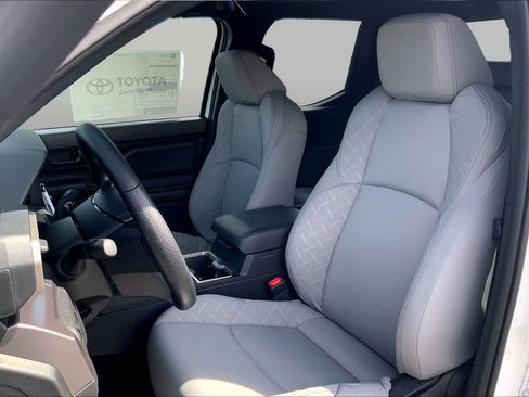 New 2026 Toyota Tacoma SR5 AWD/4WD image 9