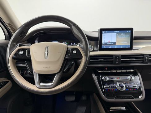 Used 2020 Lincoln Corsair FWD w/ Premium Package image 26