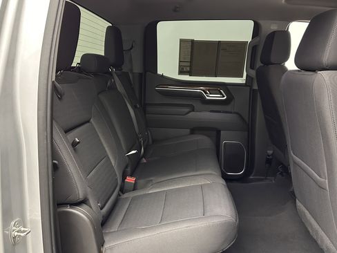 Used 2022 GMC Sierra 1500 Elevation image 32