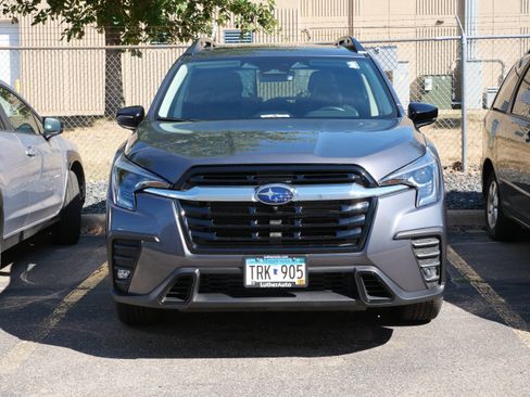 Used 2026 Subaru Ascent Limited AWD/4WD image 2